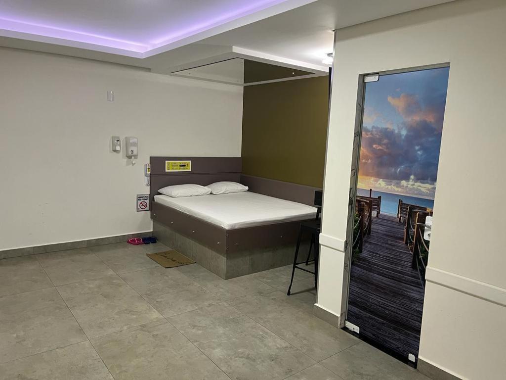 Motel Drive In T - Prolongamento Da Avenida Getulio Vargas Facil Acesso Ao Shopping Patio Chapecó Екстериор снимка