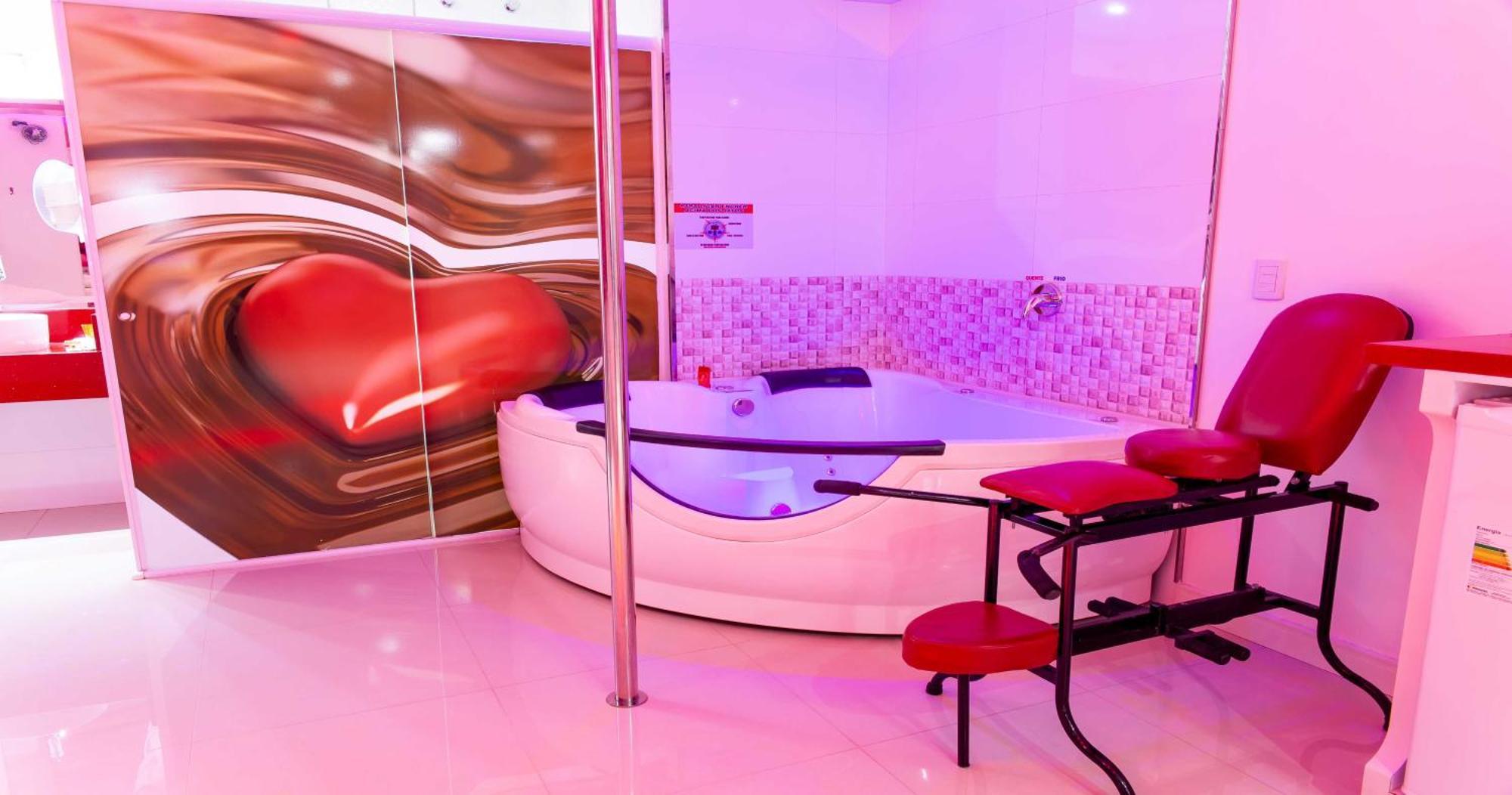Motel Drive In T - Prolongamento Da Avenida Getulio Vargas Facil Acesso Ao Shopping Patio Chapecó Екстериор снимка